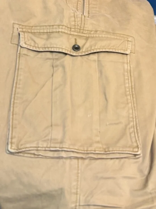 Levi's Khaki Cargo Pants 40 x 32 Multi-Pocket Design Levi's Cargo Pants - Picture 6 of 7